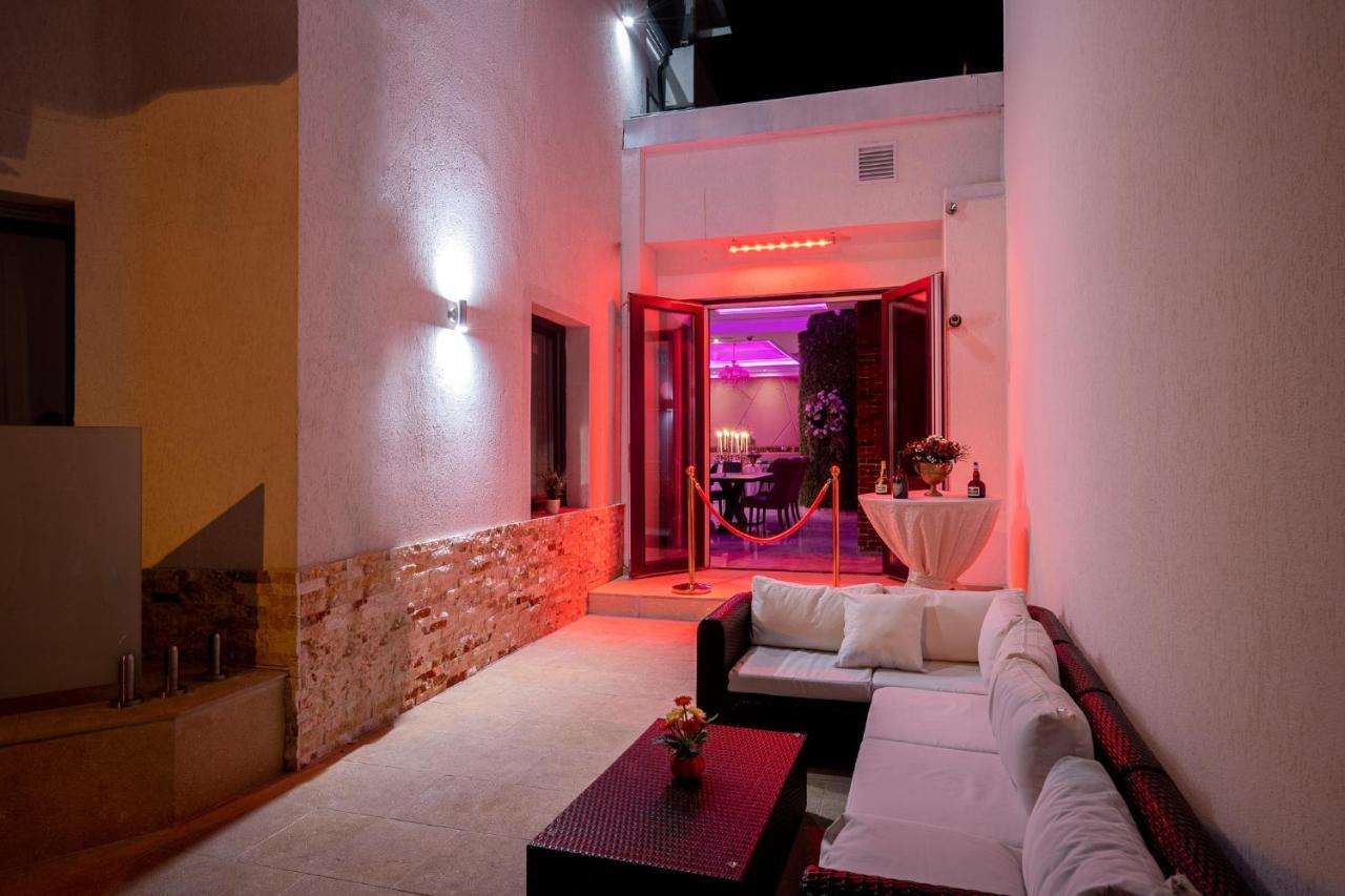 Hotel Casa Fiori Bucharest Exterior photo